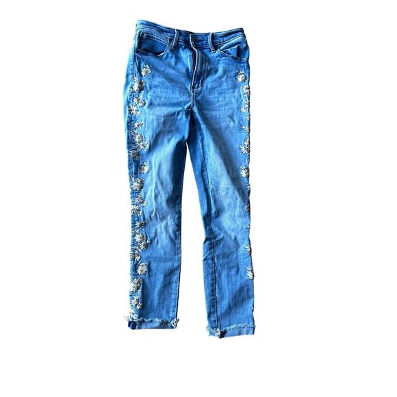 Abercrombie & Fitch Floral Embroidered High Rise Jeans - Picture 2 of 9